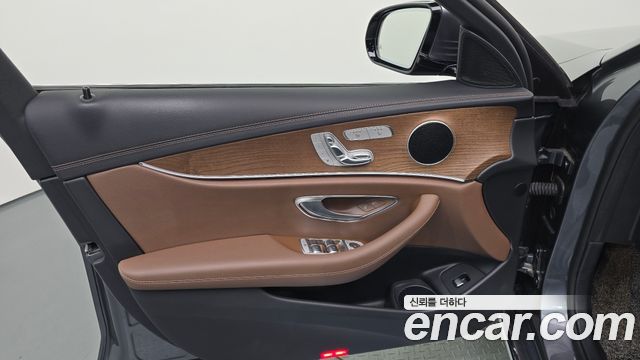 Mercedes-Benz E-Class (W213) E250 Exclusive 2023 — фото 24