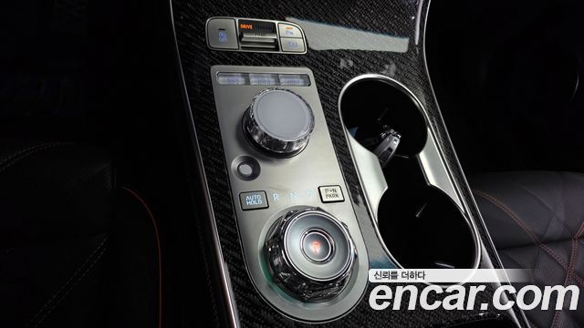 Genesis GV70 3.5T Gasoline AWD 2025 — фото 9