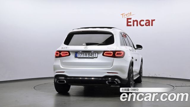Mercedes-Benz GLC-Class (X253) GLC300 4MATIC 2022 — фото 4