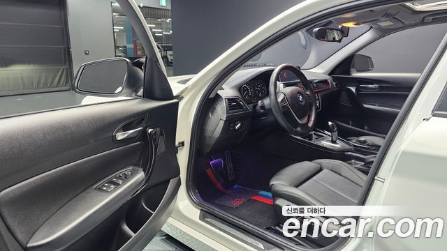 BMW 1 Series (F20) 118d Sport 5Door 2019 — фото 10