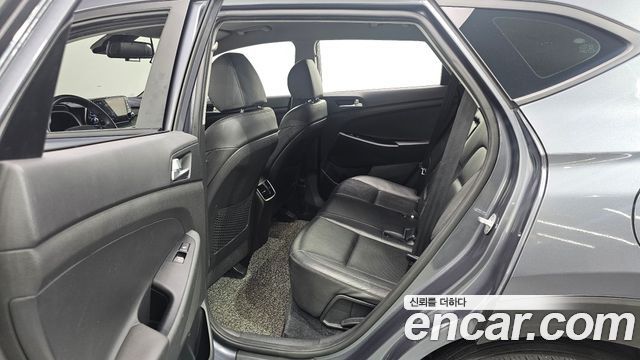 Hyundai Tucson Gasoline 1.6 turbo 2WD Modern 2019 — фото 11