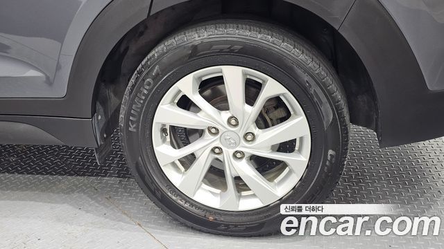 Hyundai Tucson Gasoline 1.6 turbo 2WD Modern 2019 — фото 21