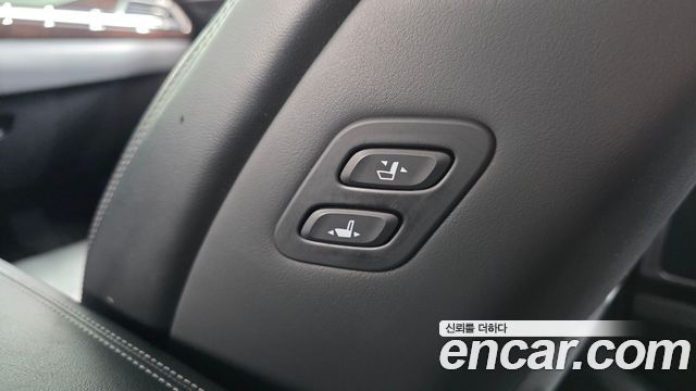 Genesis EQ900 3.8 GDI AWD Luxury 2018 — фото 18