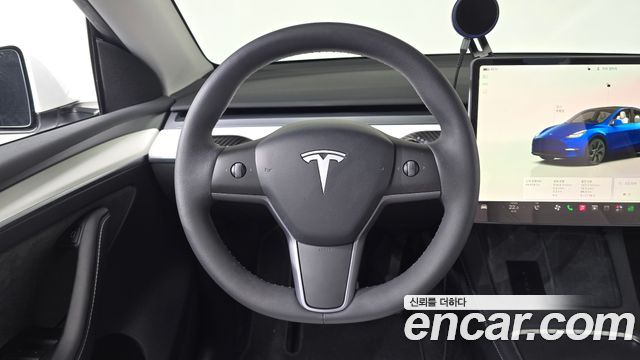 Tesla Model Y RWD 2024 — фото 13