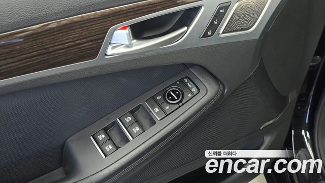 Genesis G80 3.3 GDI AWD Premium Luxury 2019 — фото 27