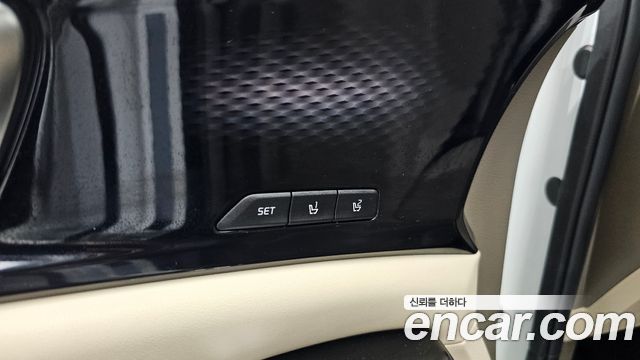 Kia Carnival (IV) Diesel 9-Seater Hi-Limousine Signature 2021 — фото 36