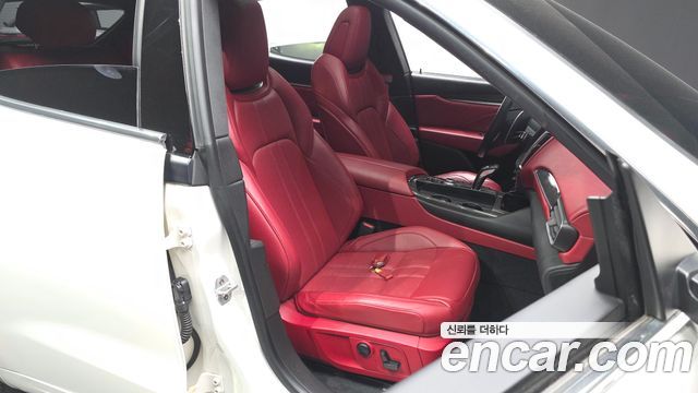 Maserati Levante 3.0 AWD GranSport 2019 — фото 32