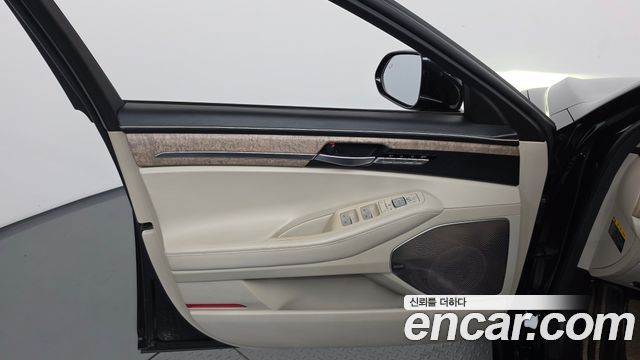 Genesis G90 3.8 AWD Prestige 2020 — фото 30