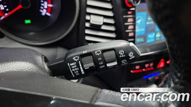 KG Mobility (SsangYong) Tivoli Air 1.6 IX 2WD 2016 — фото 27