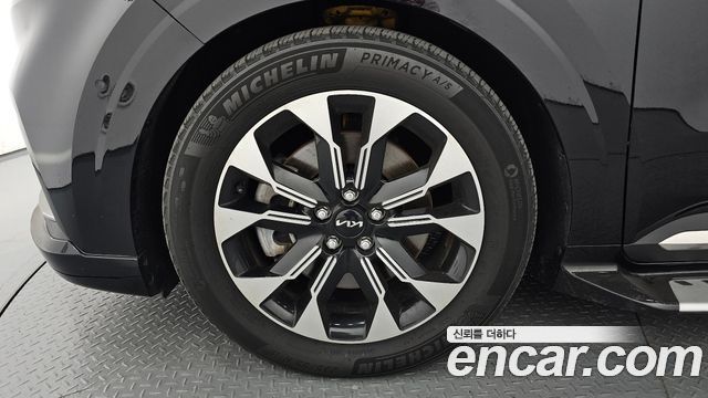 Kia Carnival (IV) Gasoline 9-Seater Hi-Limousine Signature 2022 — фото 5