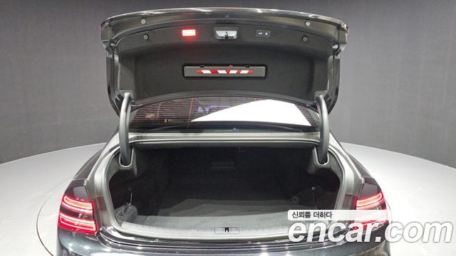 Genesis G80 (RG3) Gasoline 2.5 Turbo AWD 2026 — фото 17