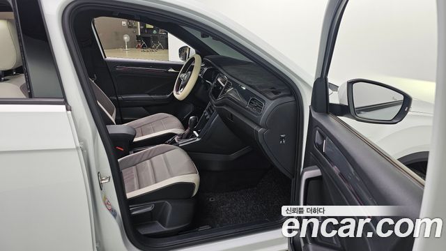Volkswagen T-Roc 2.0 TDI Prestige 2021 — фото 26