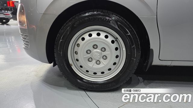 Hyundai Staria Cargo 3-Seater Smart 2024 — фото 5