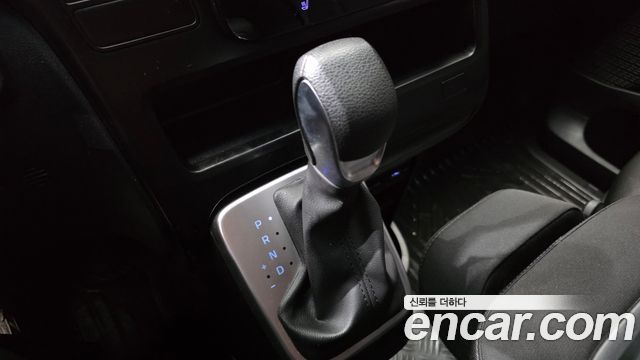 Hyundai Staria Cargo 3-Seater Smart 2024 — фото 9