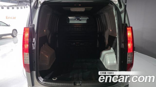 Hyundai Staria Cargo 3-Seater Smart 2024 — фото 32
