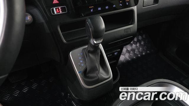 Hyundai Staria HEV 1.6 Cargo 5-Seater Modern 2025 — фото 9