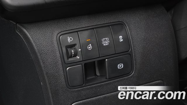 Hyundai Staria HEV 1.6 Cargo 5-Seater Modern 2025 — фото 15