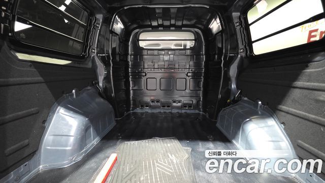 Hyundai Staria HEV 1.6 Cargo 5-Seater Modern 2025 — фото 20