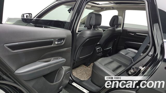 Renault Korea QM6 Diesel 2WD RE Signature 2017 — фото 32