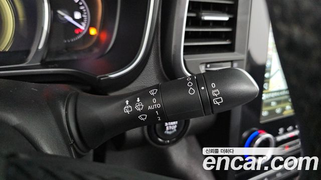 Renault Korea QM6 Diesel 2WD RE Signature 2017 — фото 34