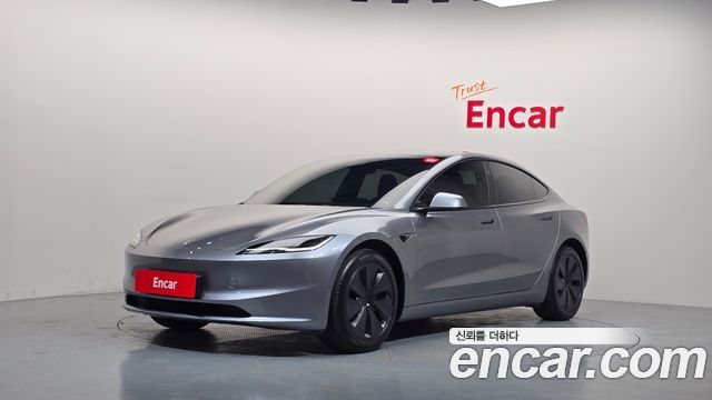 Tesla Model 3 RWD