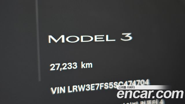 Tesla Model 3 RWD 2025 — фото 8