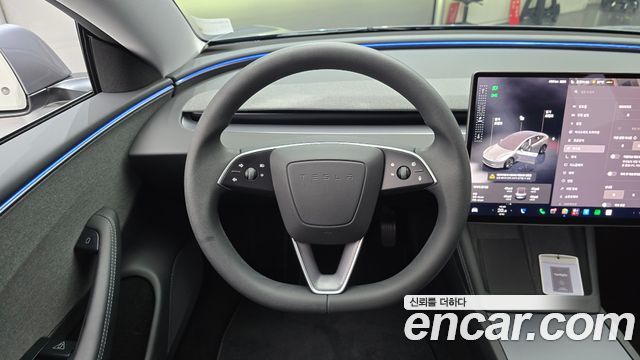 Tesla Model 3 RWD 2025 — фото 13
