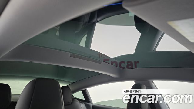 Tesla Model 3 RWD 2025 — фото 17