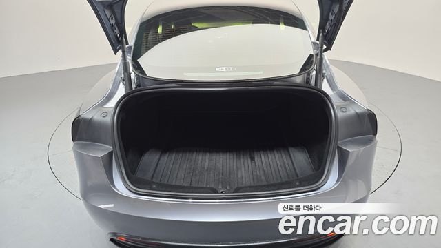 Tesla Model 3 RWD 2025 — фото 19