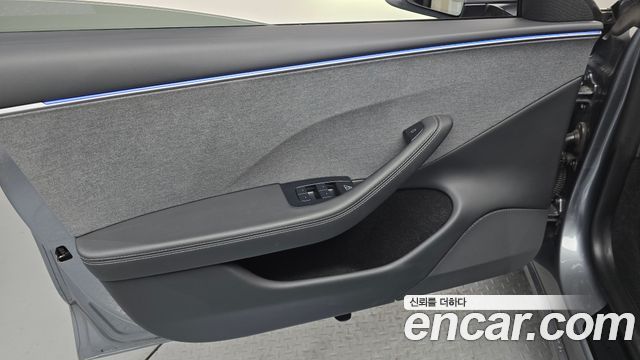 Tesla Model 3 RWD 2025 — фото 24