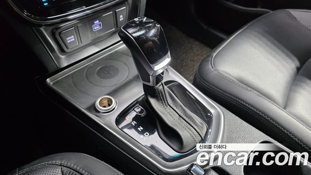 KG Mobility (SsangYong) Very New Tivoli Gasoline 1.5 2WD V3 2022 — фото 9