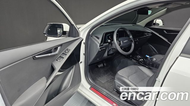 Kia Niro Prestige 2025 — фото 10