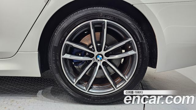 BMW 5 Series (G30) 520i M Sport 2023 — фото 21