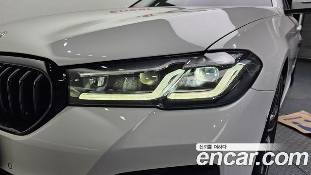 BMW 5 Series (G30) 520i M Sport 2023 — фото 22