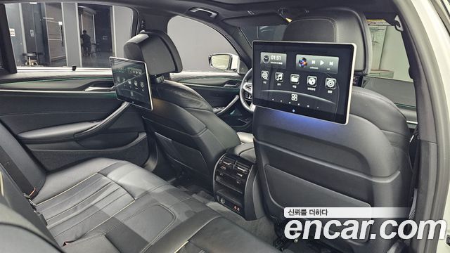 BMW 5 Series (G30) 520i M Sport 2023 — фото 28