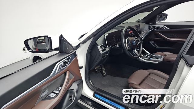BMW i4 eDrive40 M Sports Pro 2024 — фото 10