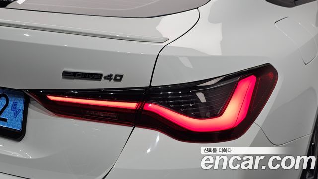 BMW i4 eDrive40 M Sports Pro 2024 — фото 23