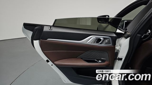 BMW i4 eDrive40 M Sports Pro 2024 — фото 25