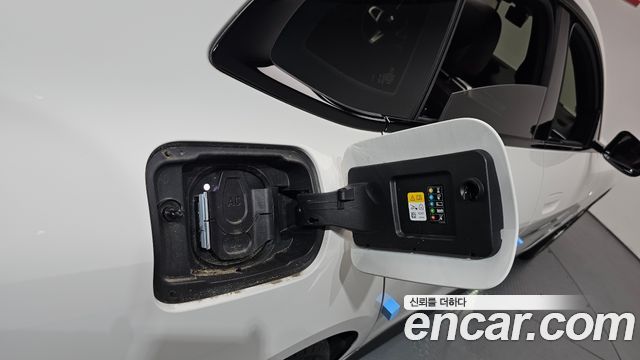 BMW i4 eDrive40 M Sports Pro 2024 — фото 28