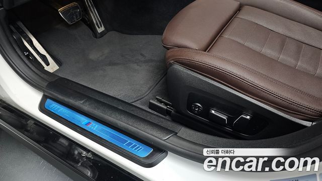 BMW i4 eDrive40 M Sports Pro 2024 — фото 37