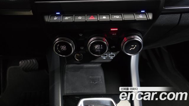 Renault Korea XM3 1.3 TCe RE Signature 2021 — фото 36