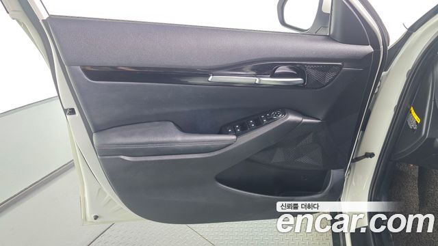 Kia Seltos Diesel 1.6 2WD Prestige 2020 — фото 24