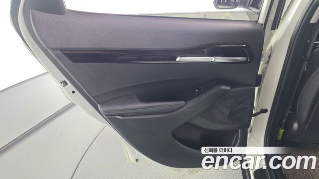 Kia Seltos Diesel 1.6 2WD Prestige 2020 — фото 25