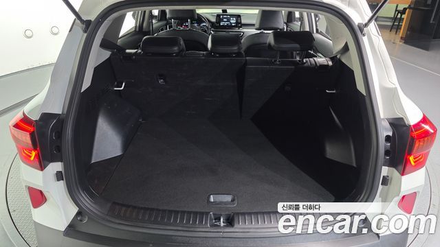 Kia Seltos Diesel 1.6 2WD Prestige 2020 — фото 30