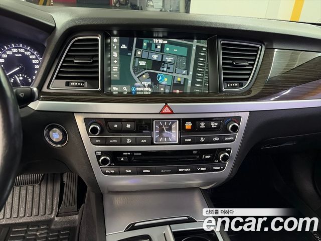 Genesis G80 3.8 GDI AWD Prestige 2017 — фото 10