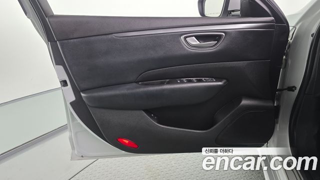 Renault Korea SM6 1.5 dCi SE 2016 — фото 24