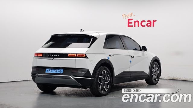 Hyundai Ioniq 5 Standard Exclusive 2023 — фото 2