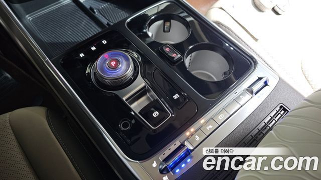 Kia Carnival (IV) Gasoline 7-Seater Hi Limousine Signature 2025 — фото 9