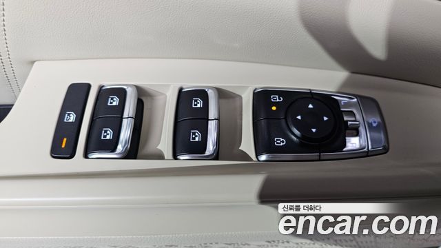 Kia Carnival (IV) Gasoline 7-Seater Hi Limousine Signature 2025 — фото 20