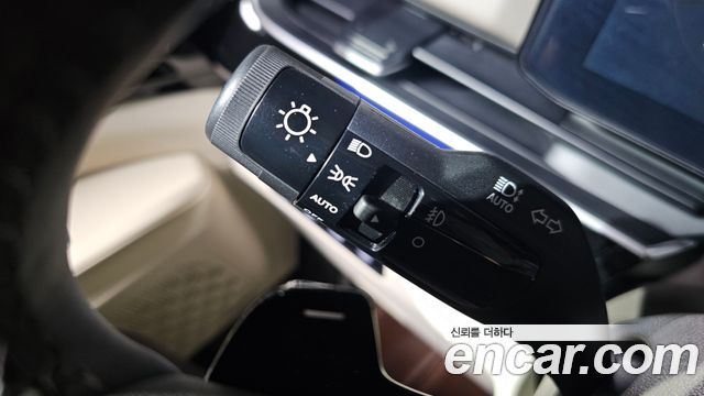 Kia Carnival (IV) Gasoline 7-Seater Hi Limousine Signature 2025 — фото 28